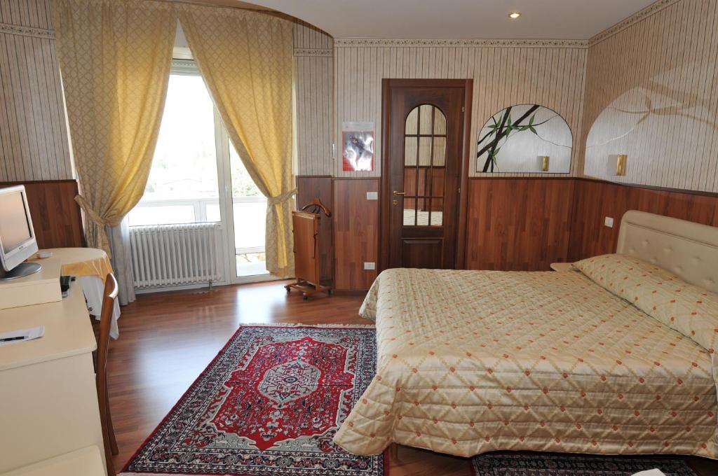Hotel Fossati Triuggio Pokoj fotografie